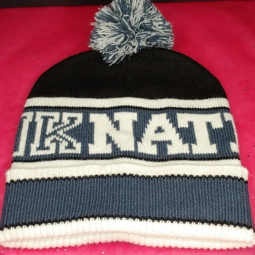 Victoria Secret Pink Nation Beanie VS Pom Pom Beanie VS Hat  VS Beanie NEW